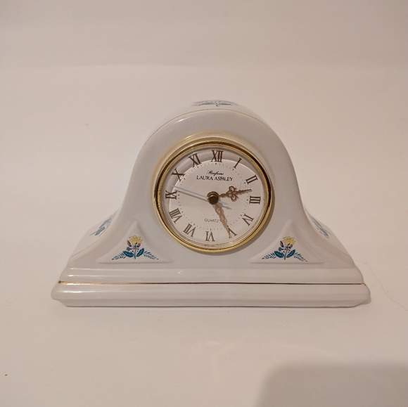 Laura Ashley mantle clock, vintage. Circa '90's - Picture 7 of 7